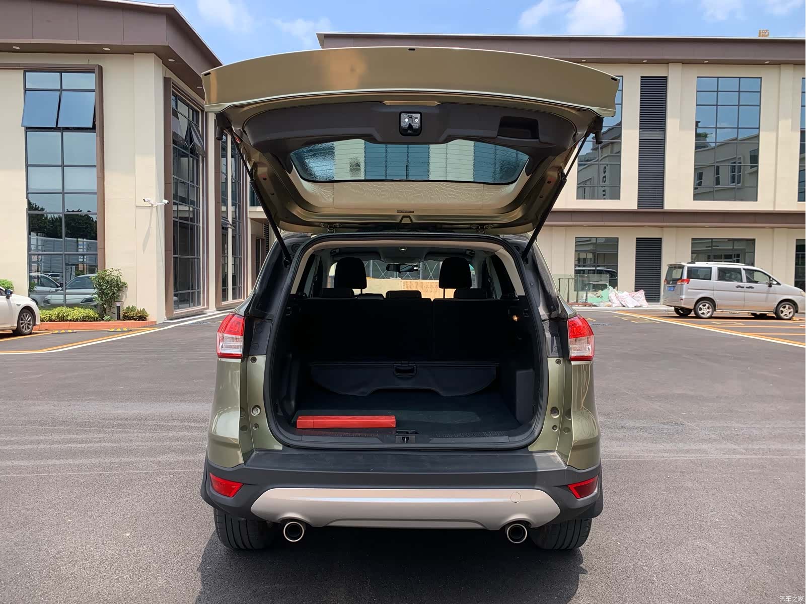 Ford Kuga, 2014 8