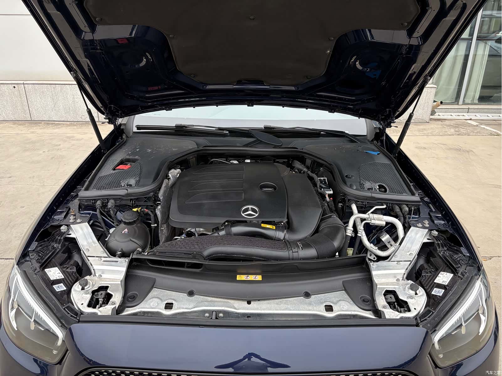 Mercedes-Benz E-Class, 2022 16