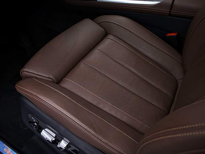 BMW X7 2019 xDrive40i Leading hao hua tao zhuang
