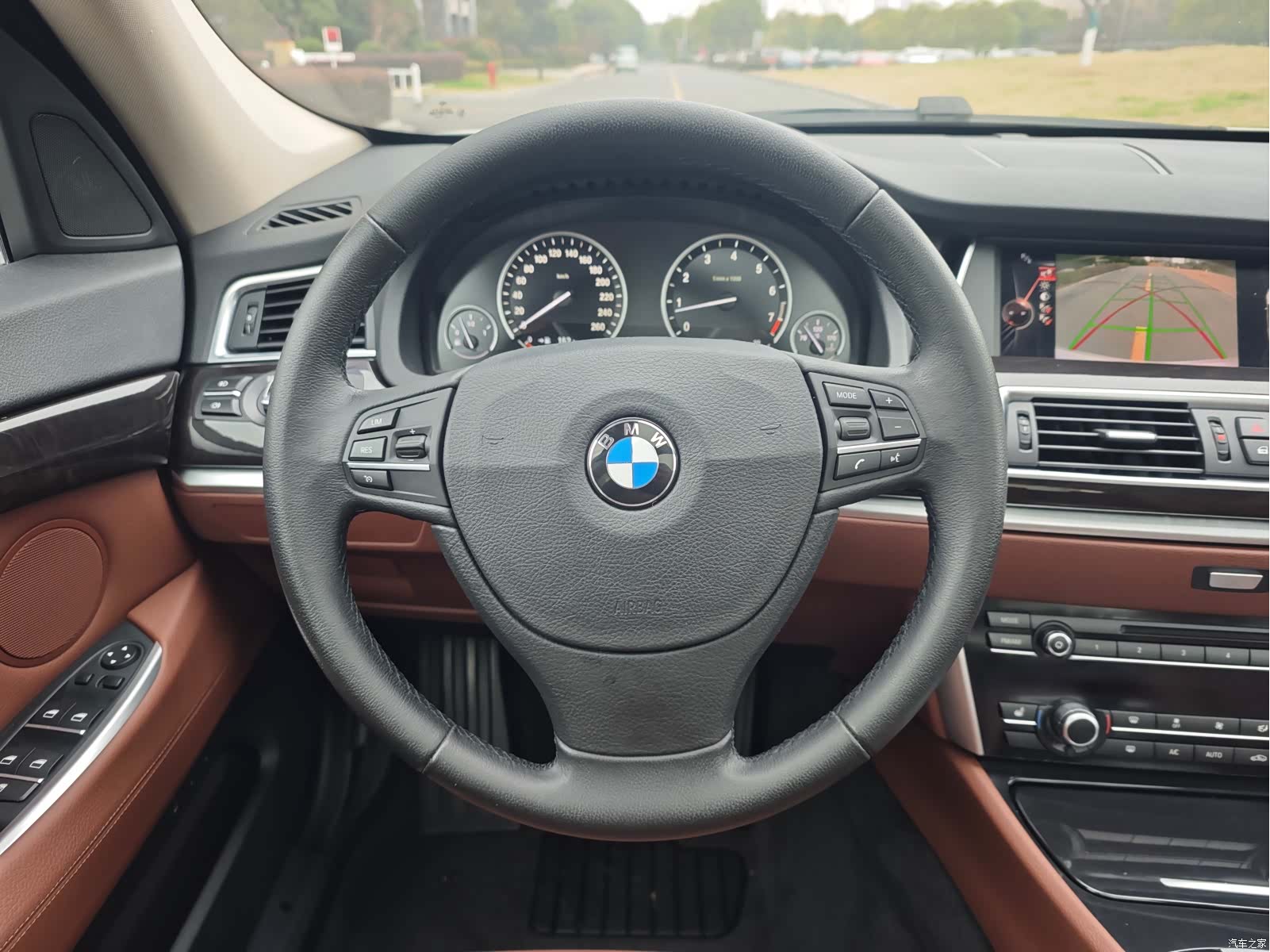 BMW 5 Series, 2017 11