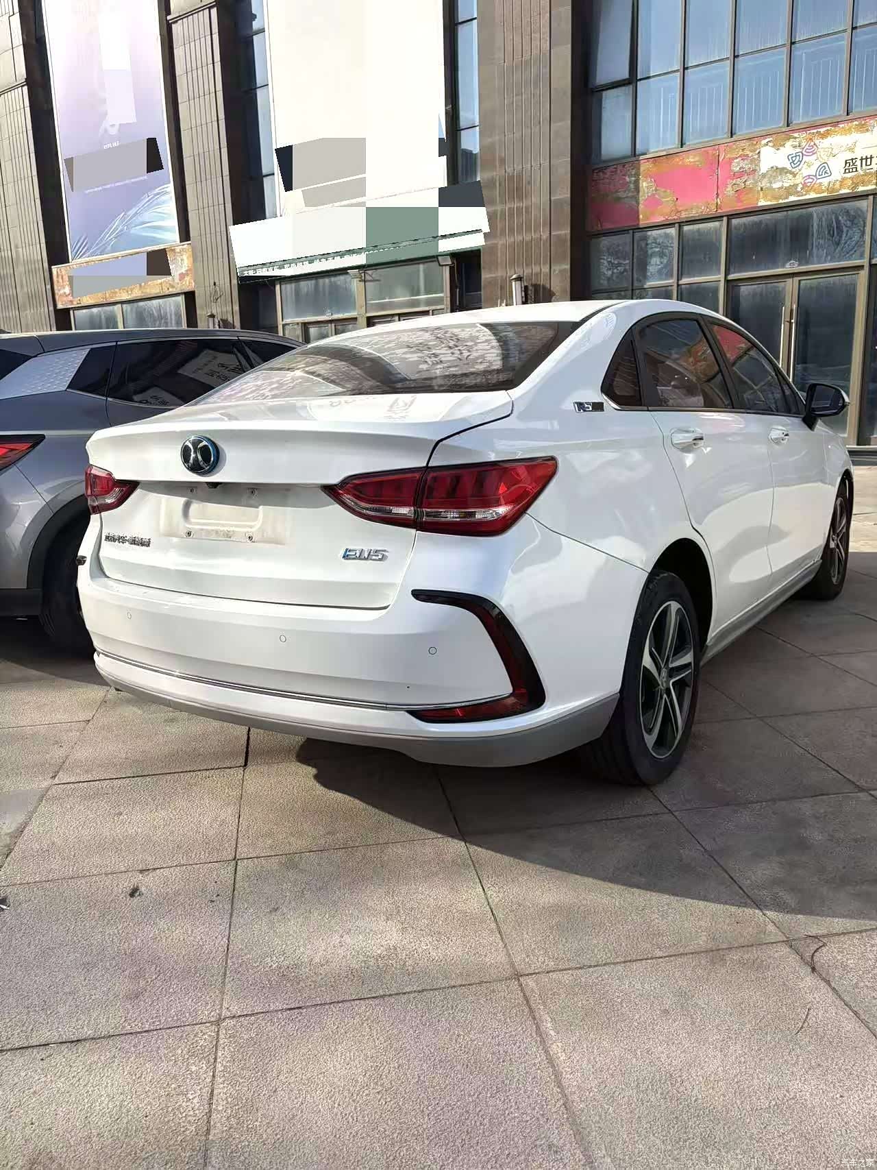 BAIC EU5, 2019 6