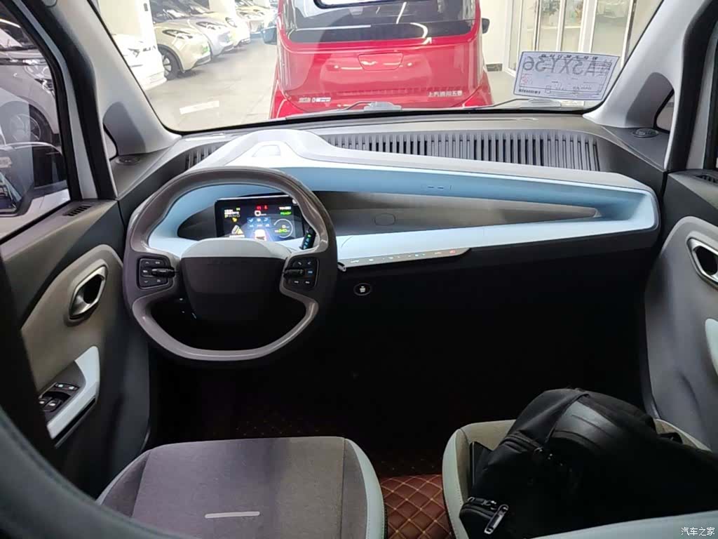 Wuling NanoEV, 2022 10