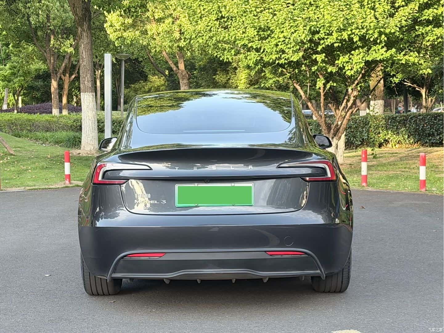 Tesla Model 3, 2025 20