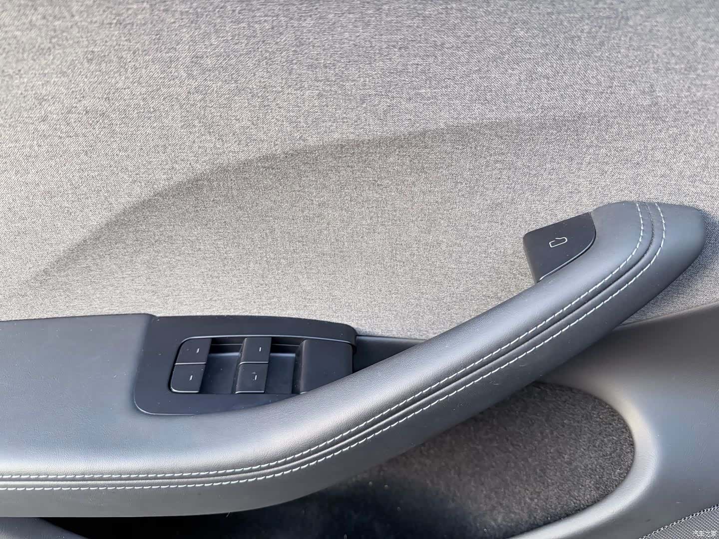 Tesla Model 3, 2025 13