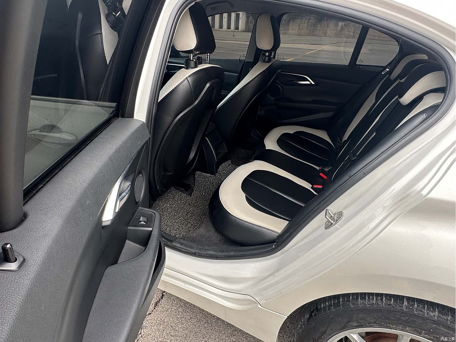 BMW 1 Series, 2017 6