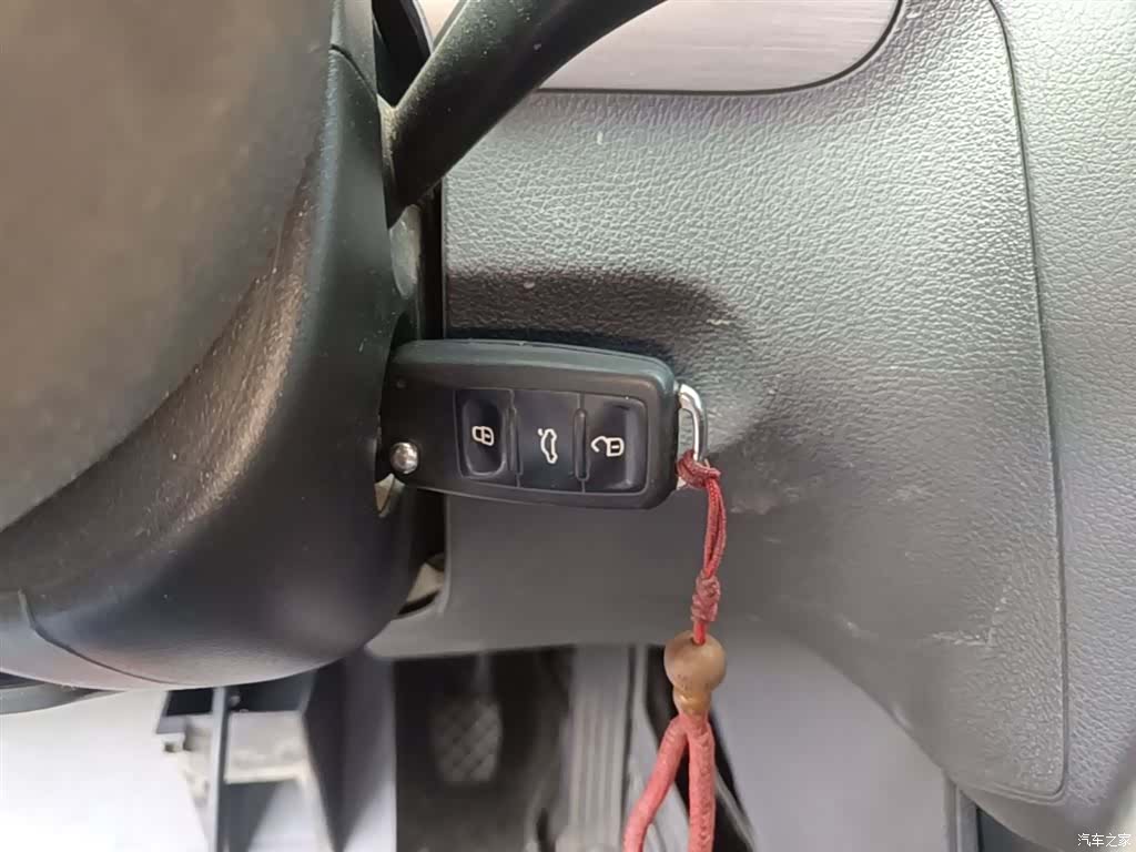 Volkswagen 5, 2014 9