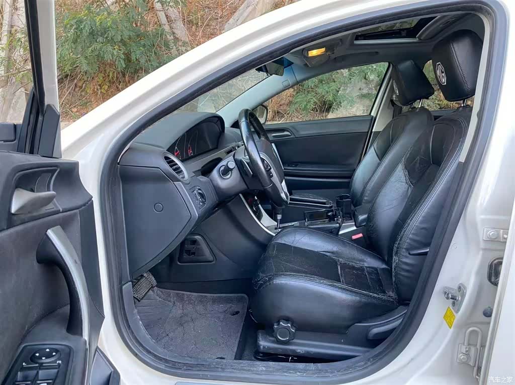 MG MG6, 2012 6
