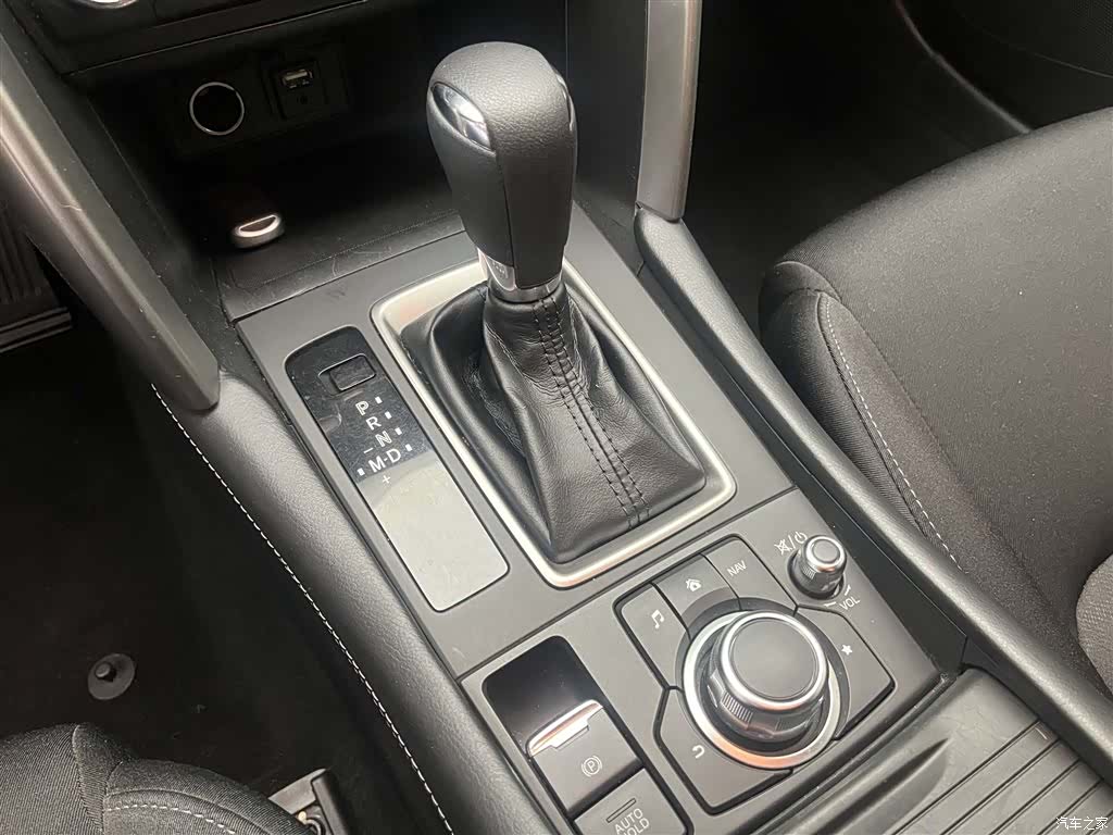 Mazda CX-4, 2019 15