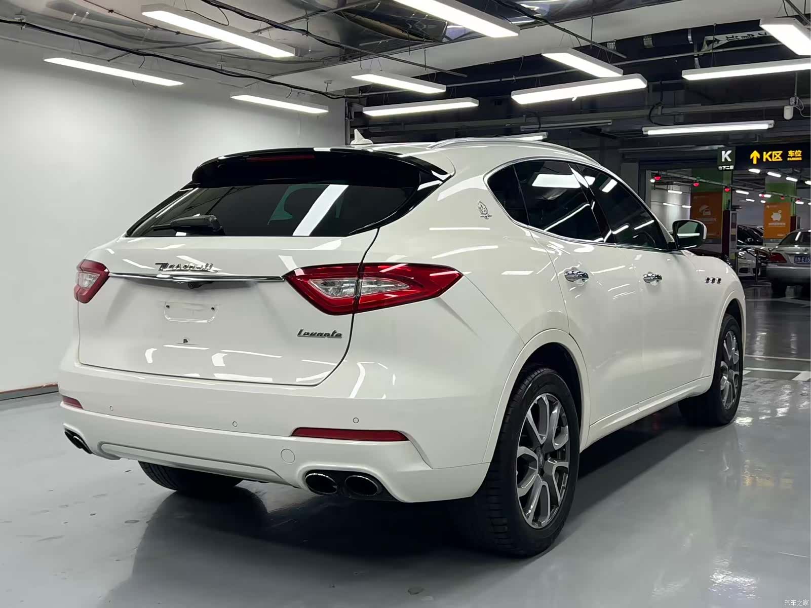 Maserati Levante, 2016 все фото