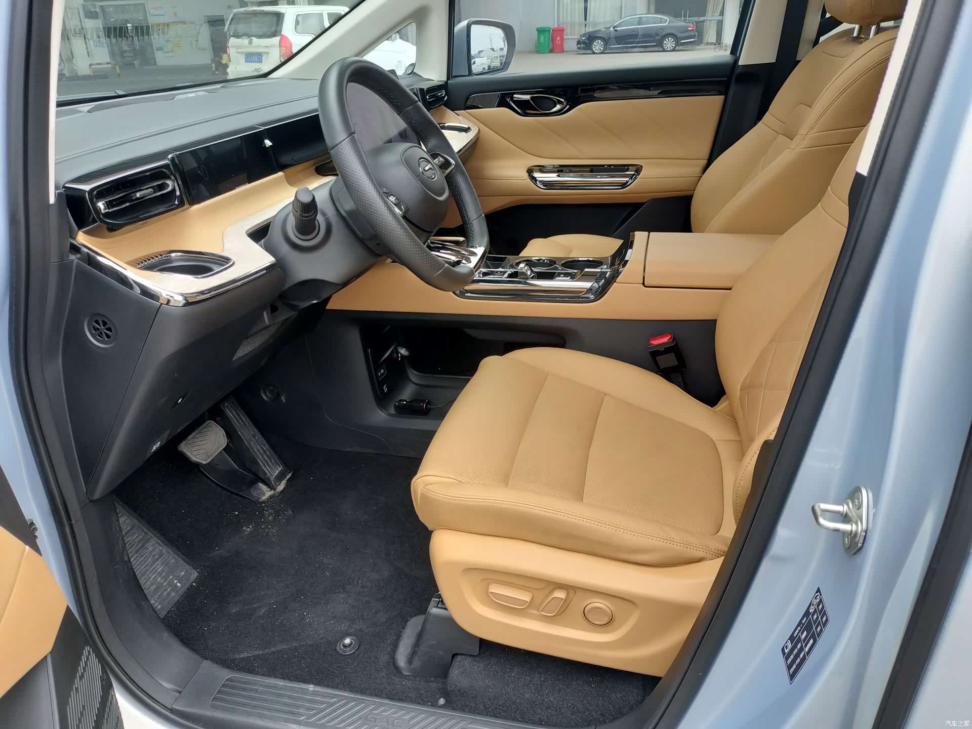 Trumpchi E8, 2024 12
