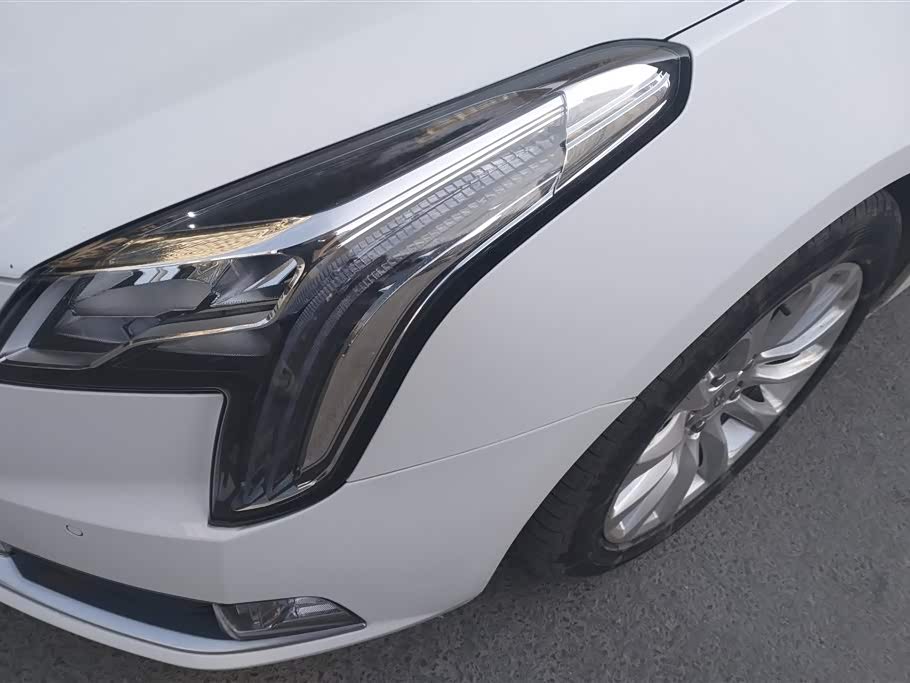 Cadillac XTS