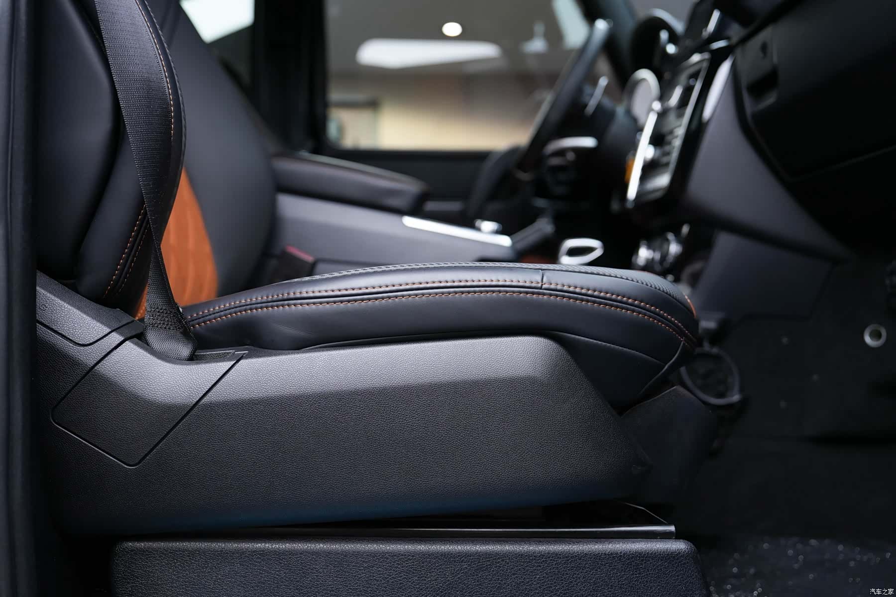 Mercedes-Benz G-Class, 2015 28