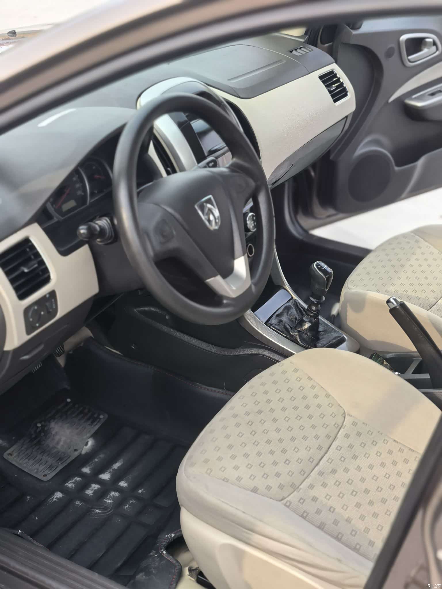 Wuling 630, 2013 11