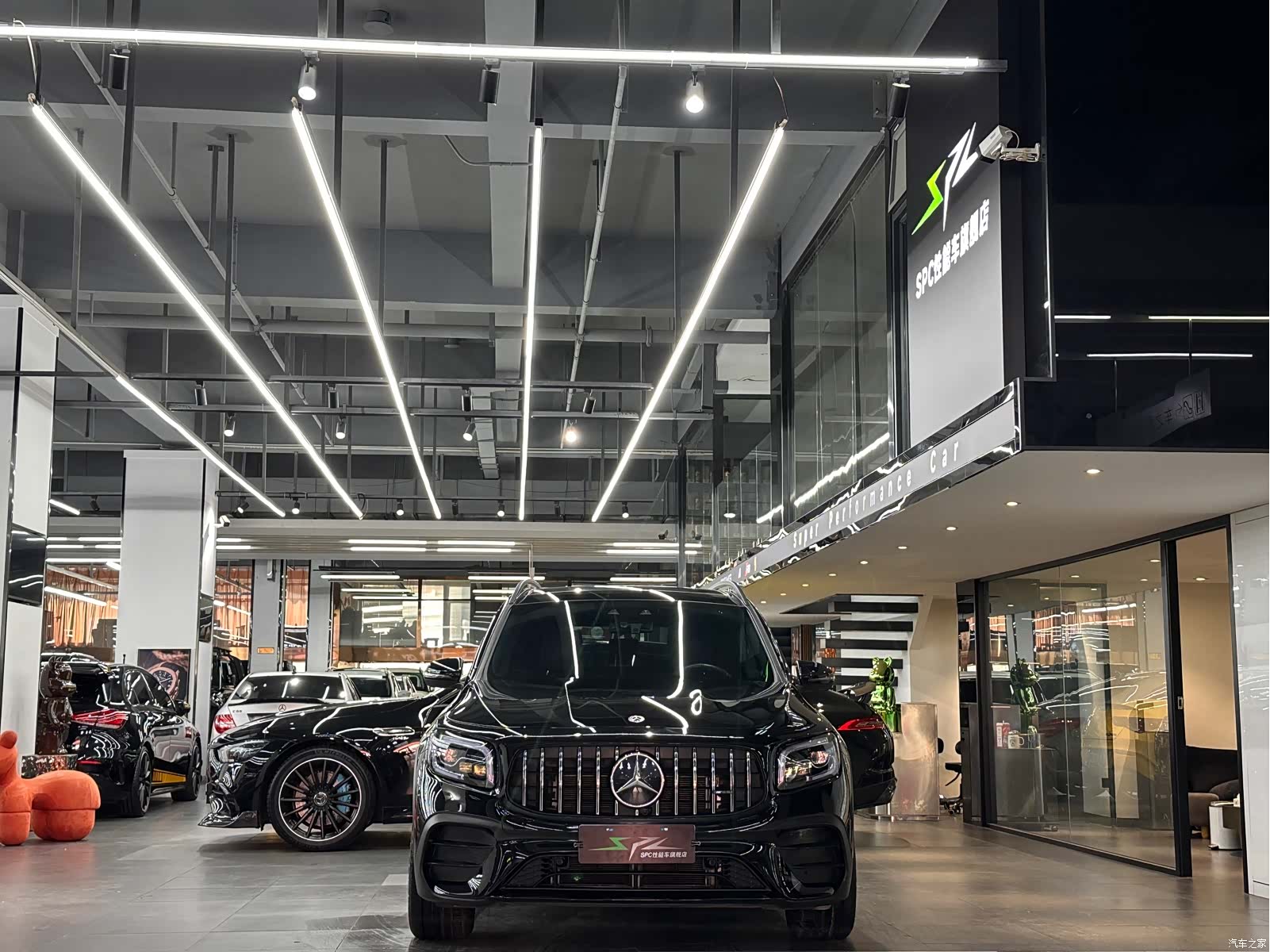 Mercedes-Benz GLB, 2023 2