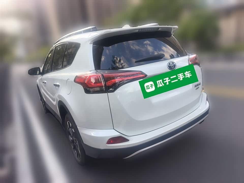 Toyota RAV4 Rongfang