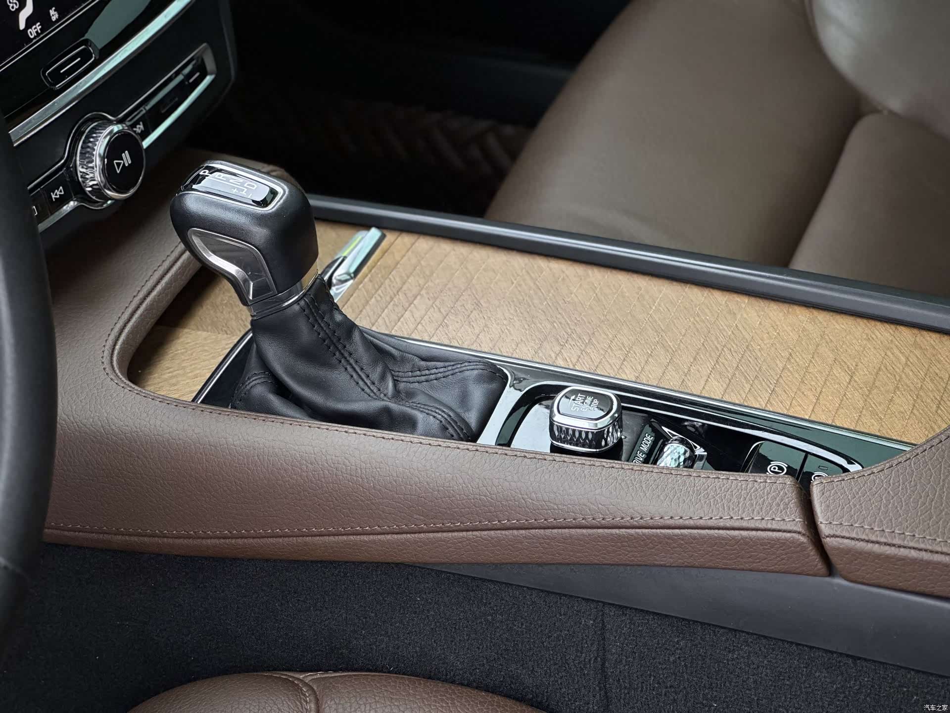 Volvo S90, 2019 14