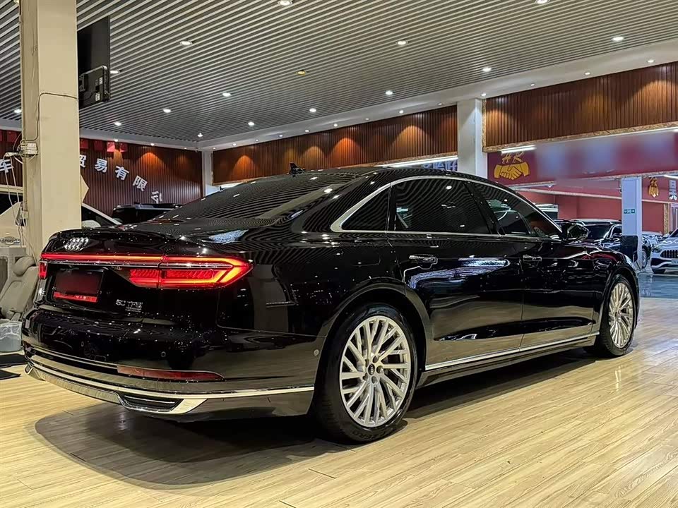Audi A8 Audi A8