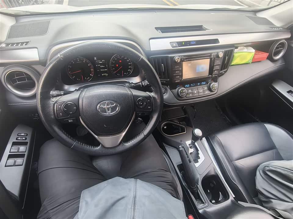Toyota RAV4 Rongfang
