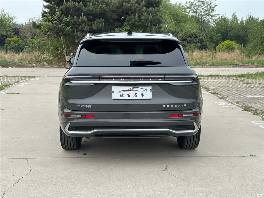 Lincoln Corsair, 2023 все фото