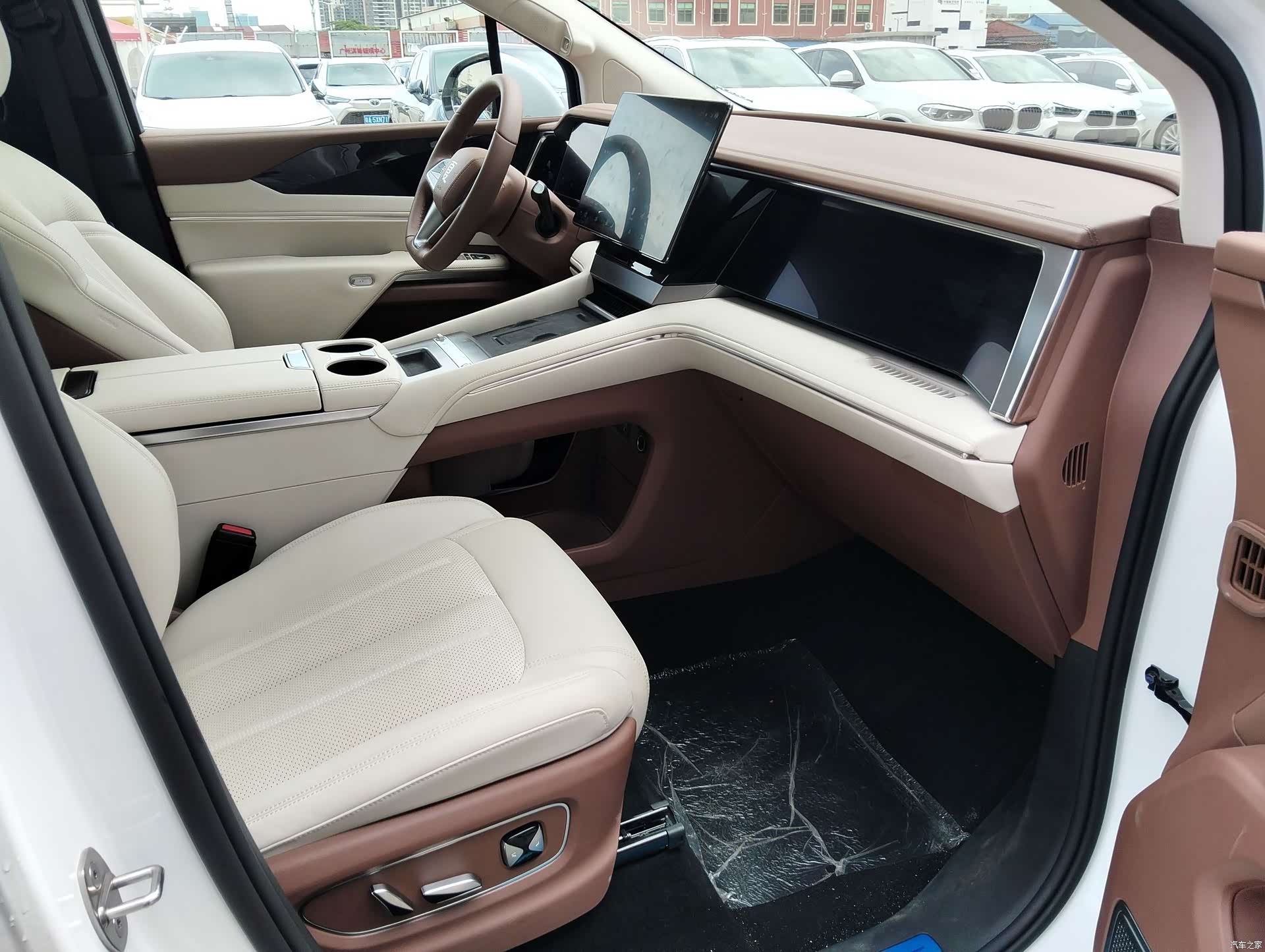 BYD Xia, 2025 14