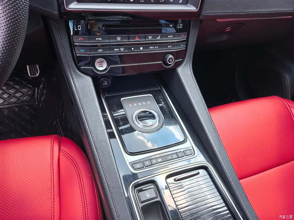 Jaguar F-PACE, 2017 14