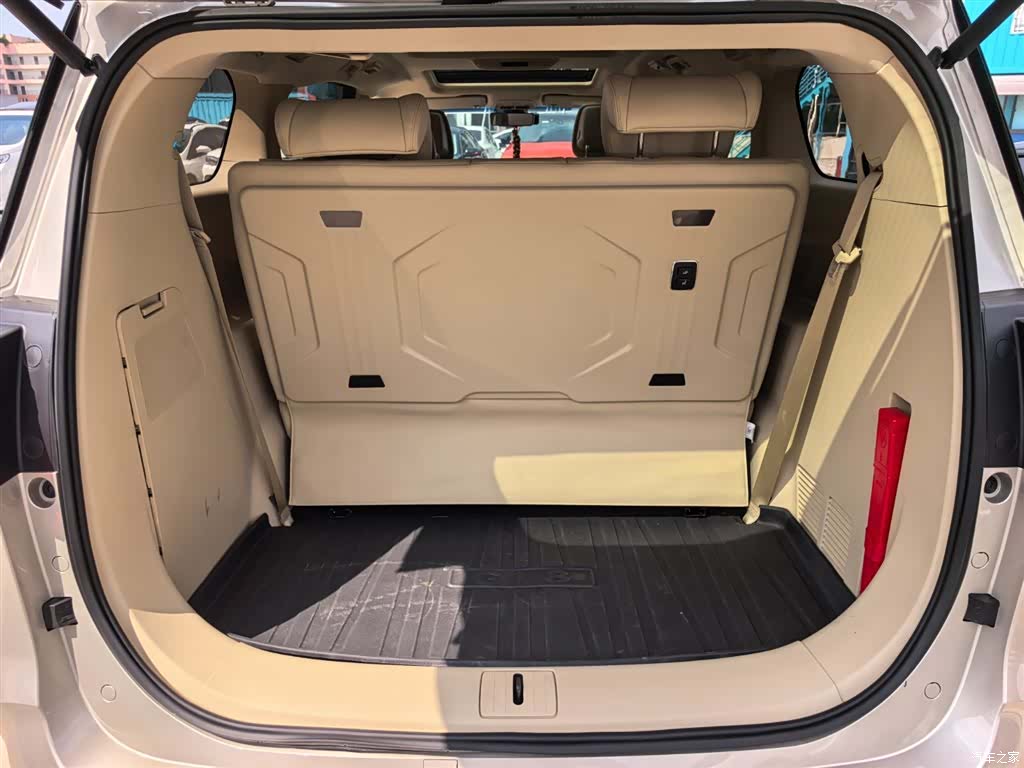 Buick GL8, 2022 7