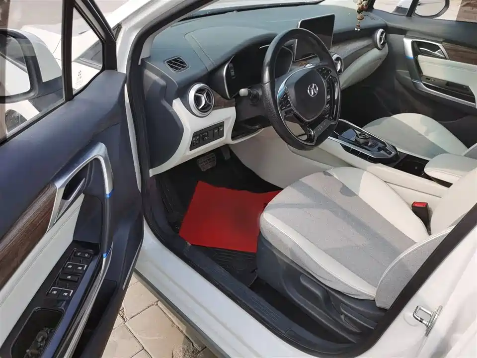 BAIC Beijing EU5 BAIC Beijing EU5