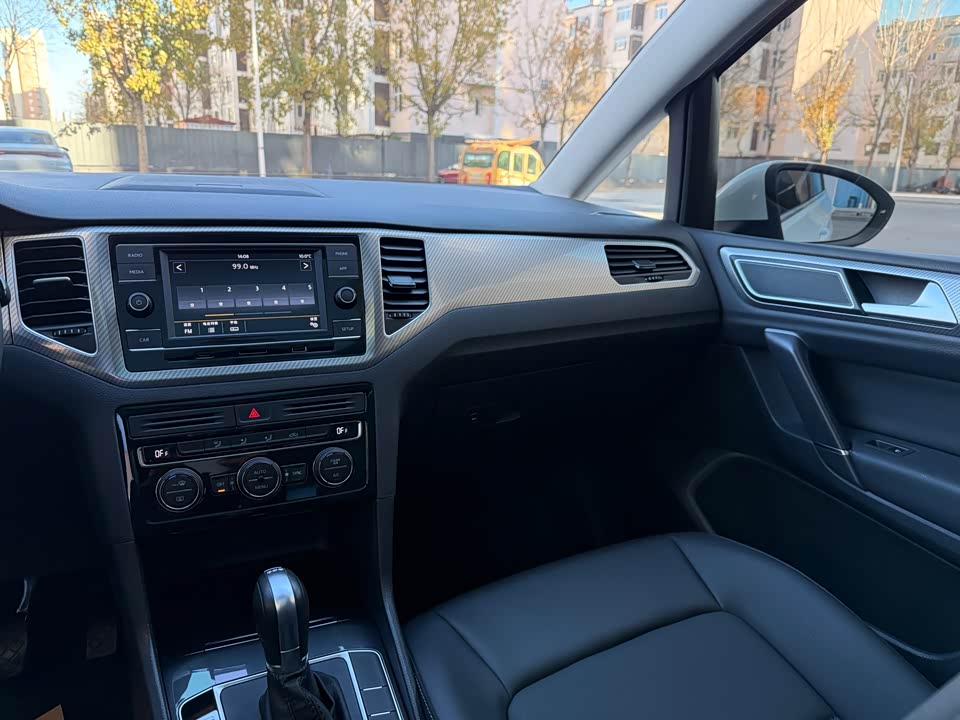 Volkswagen Golf*Jiayu