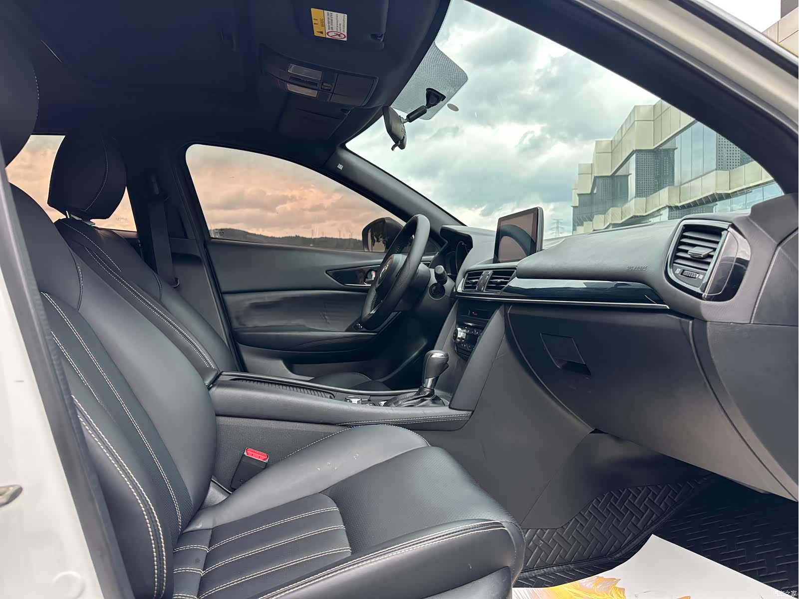 Mazda CX-4, 2021 13