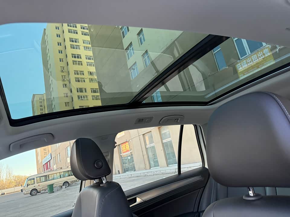 Volkswagen Golf*Jiayu