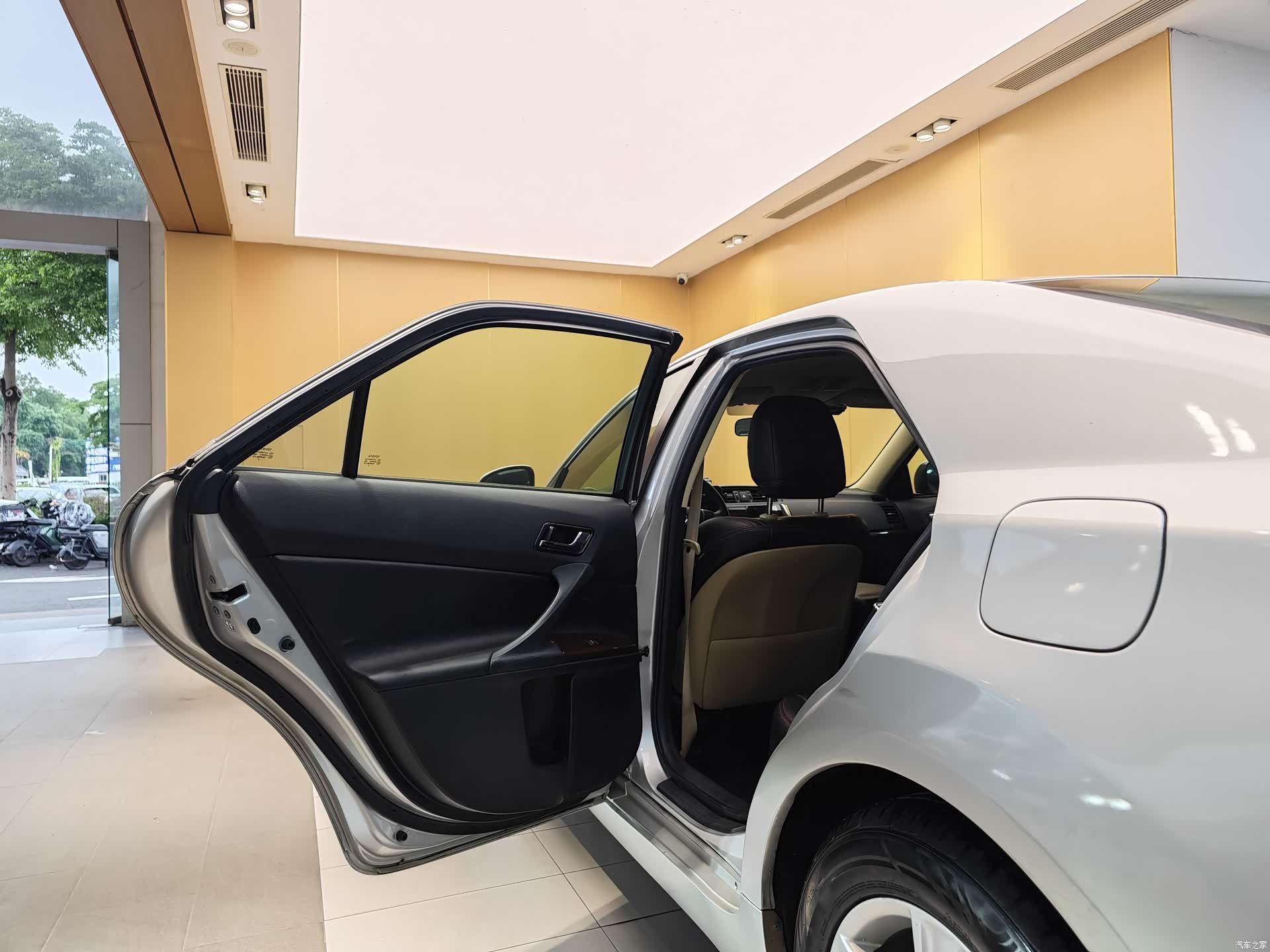 Toyota 2.5S, 2015 21