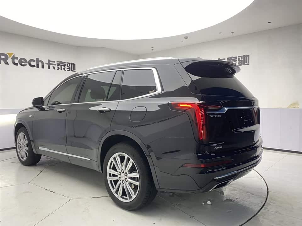 Cadillac XT6