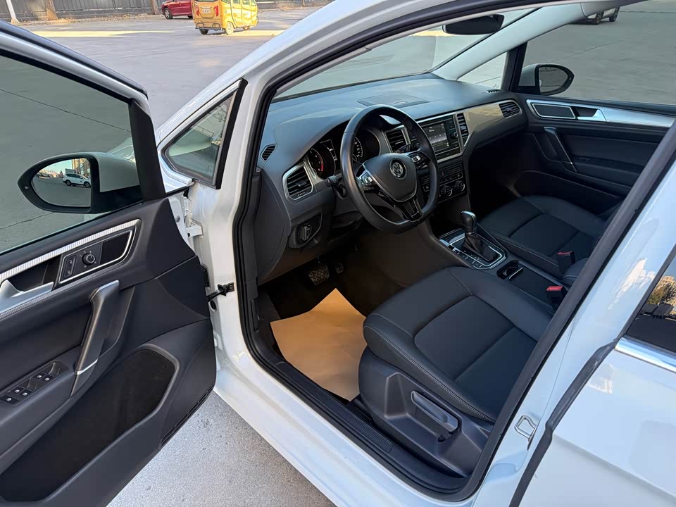 Volkswagen Golf*Jiayu