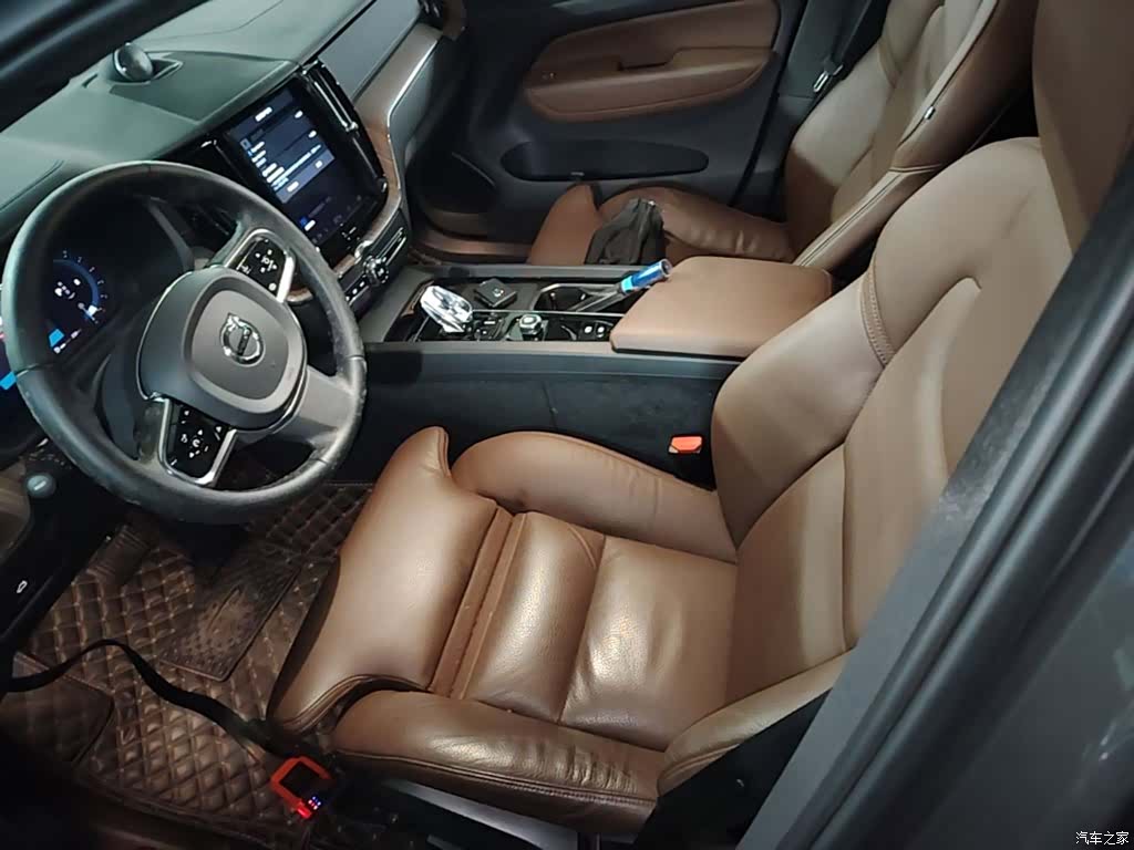 Volvo XC60, 2023 15