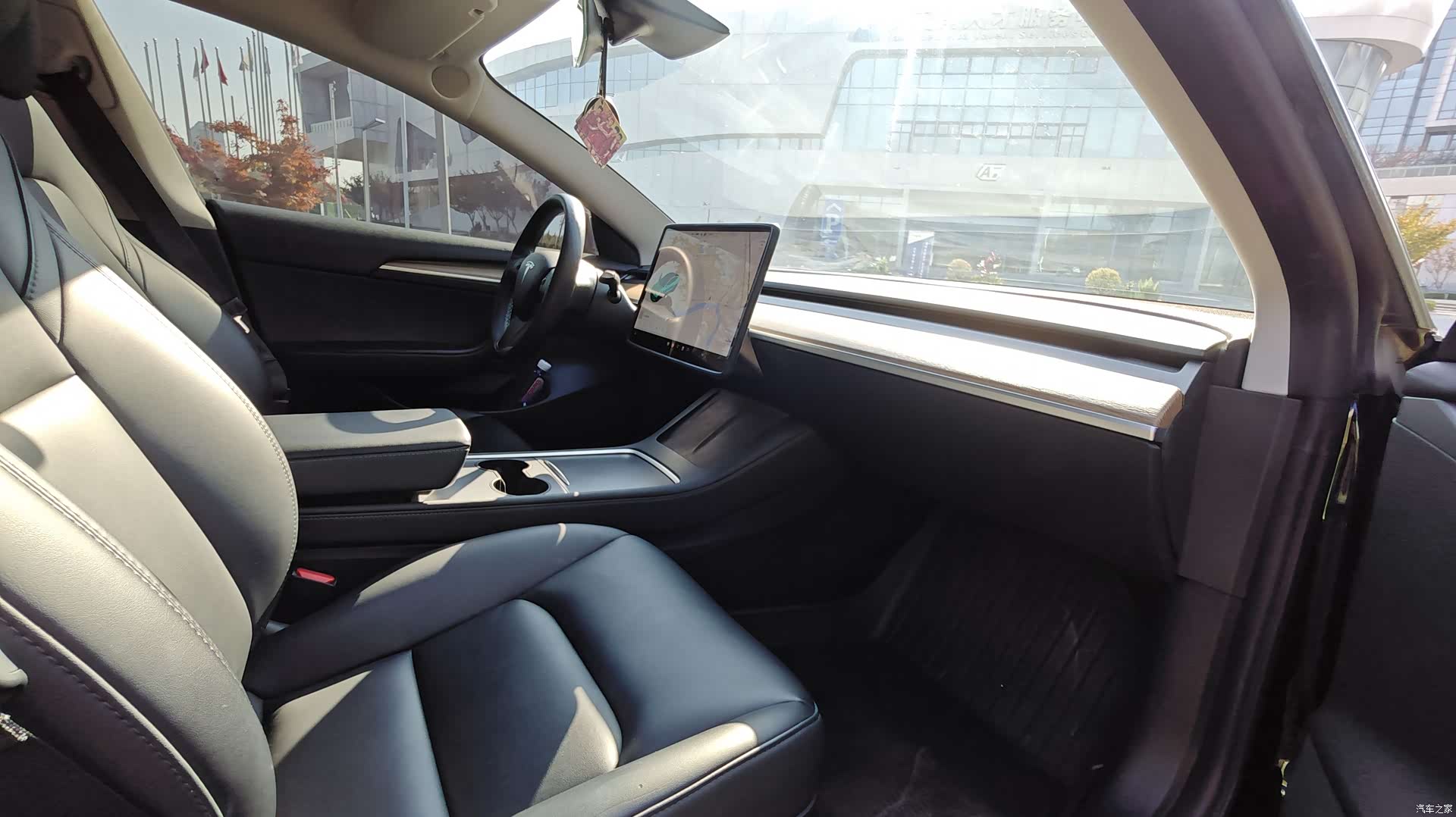 Tesla Model 3, 2021 9