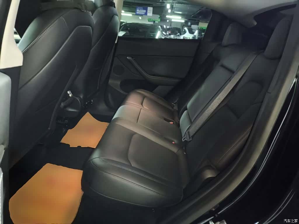 Tesla Model Y, 2021 17