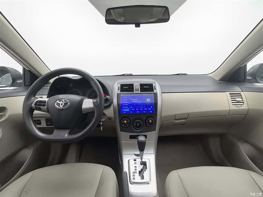 Toyota Corolla, 2014 все фото