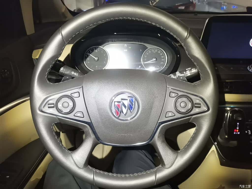 Buick GL8, 2025 11