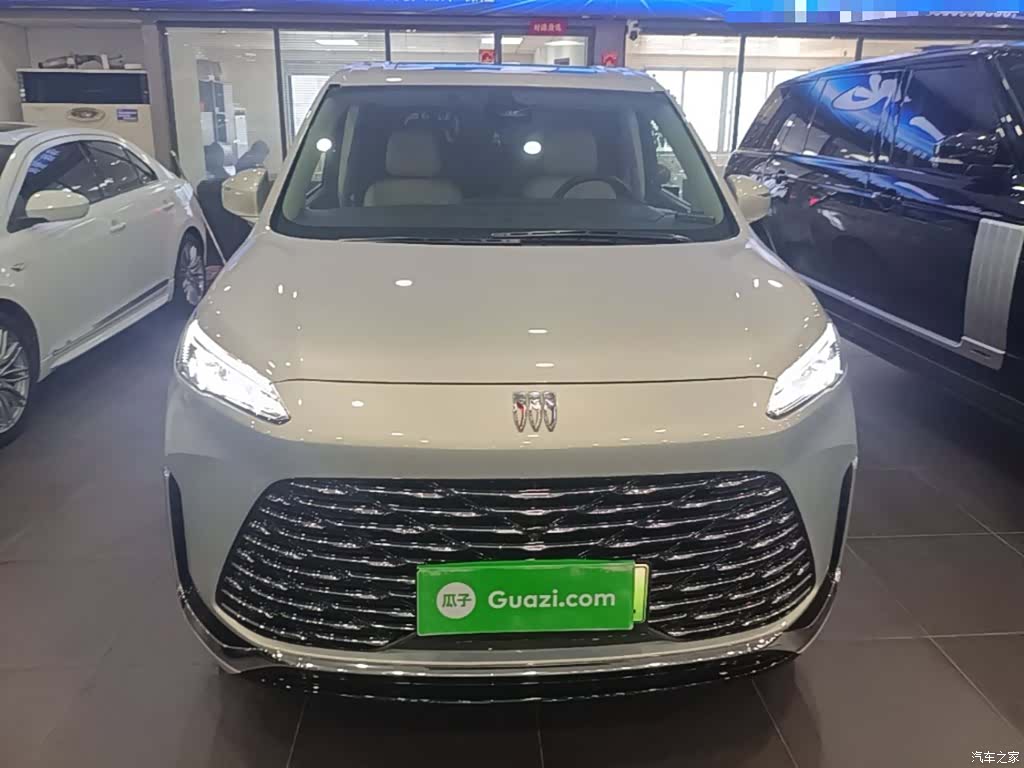 Buick GL8, 2025 3