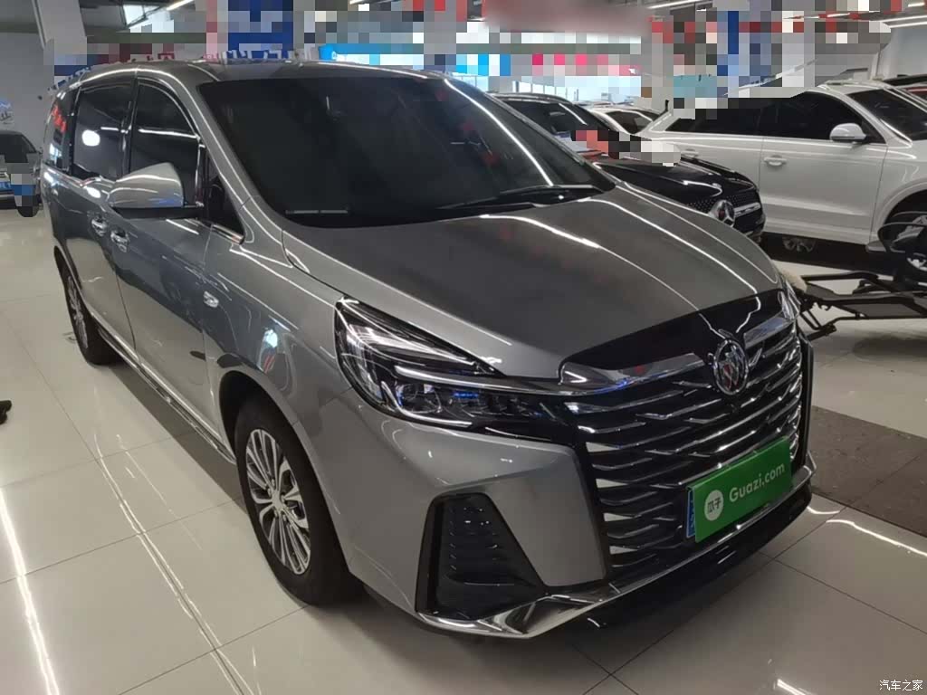 Buick GL8, 2025 4