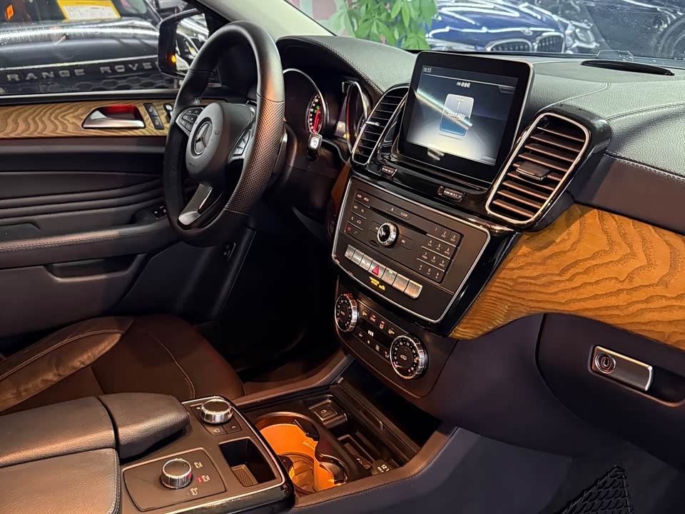 Mercedes-Benz GLE coupe Mercedes-Benz GLE coupe