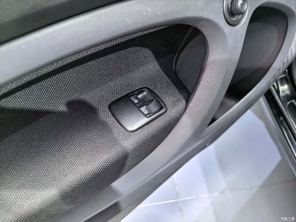Smart Fortwo, 2017 15