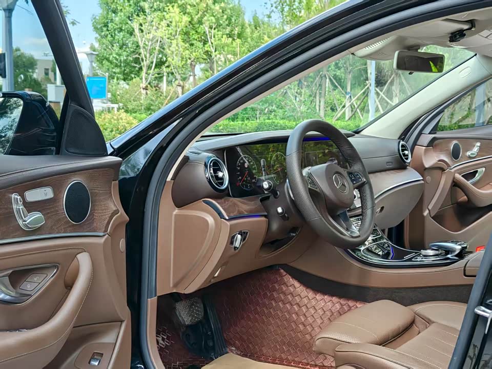 Mercedes-Benz E-class Mercedes-Benz E-class