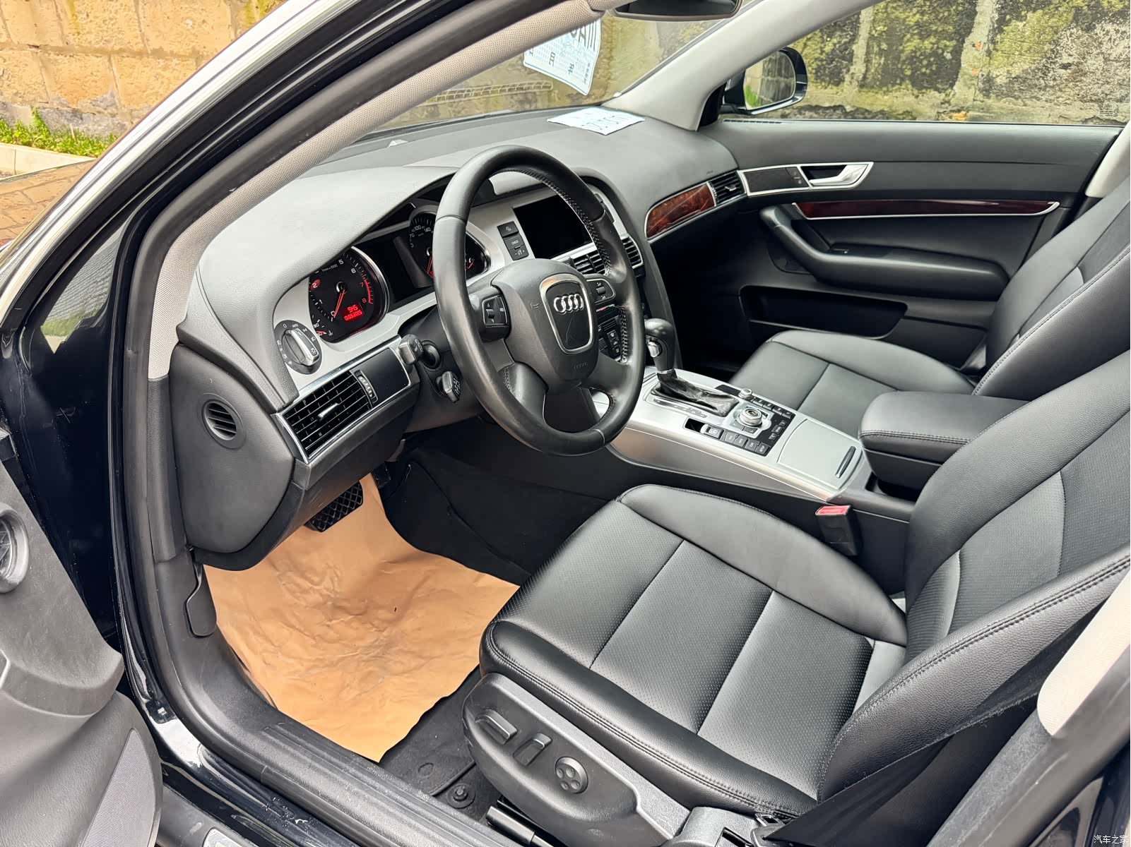Audi A6L, 2012 8