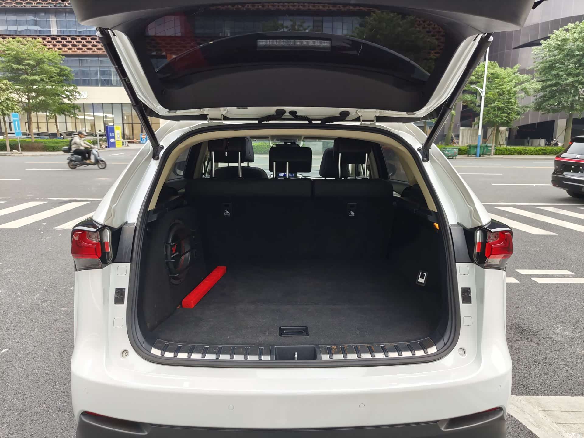 Lexus NX, 2017 22