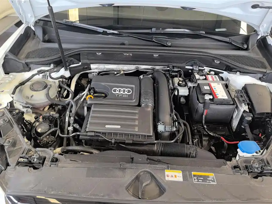 Audi Q2L Audi Q2L