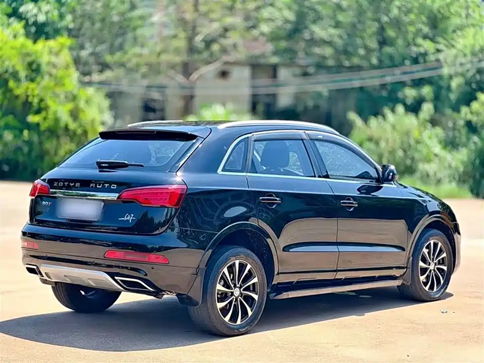Zotye SR7 Zotye SR7