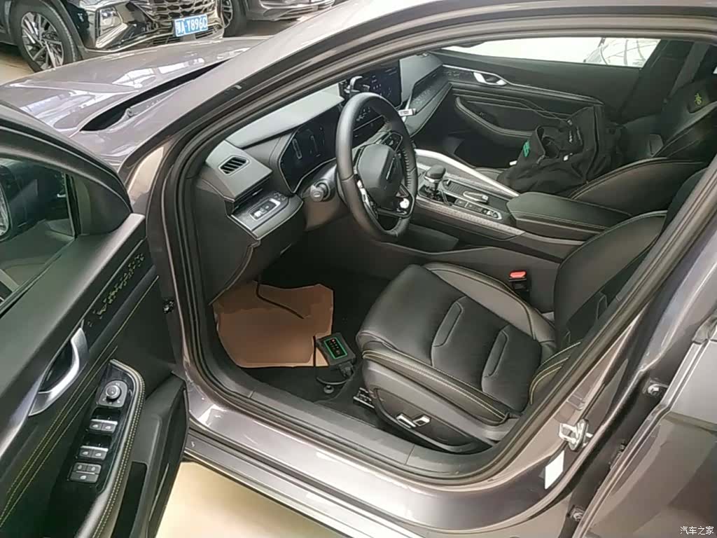Geely Preface, 2024 15