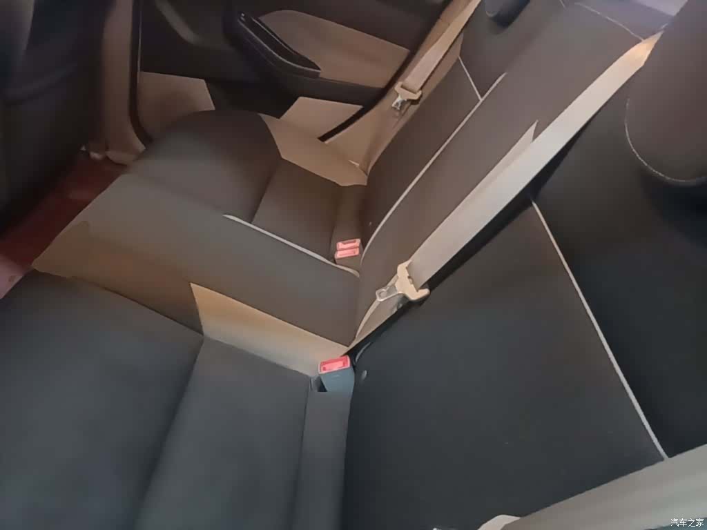 Ford Focus, 2015 17