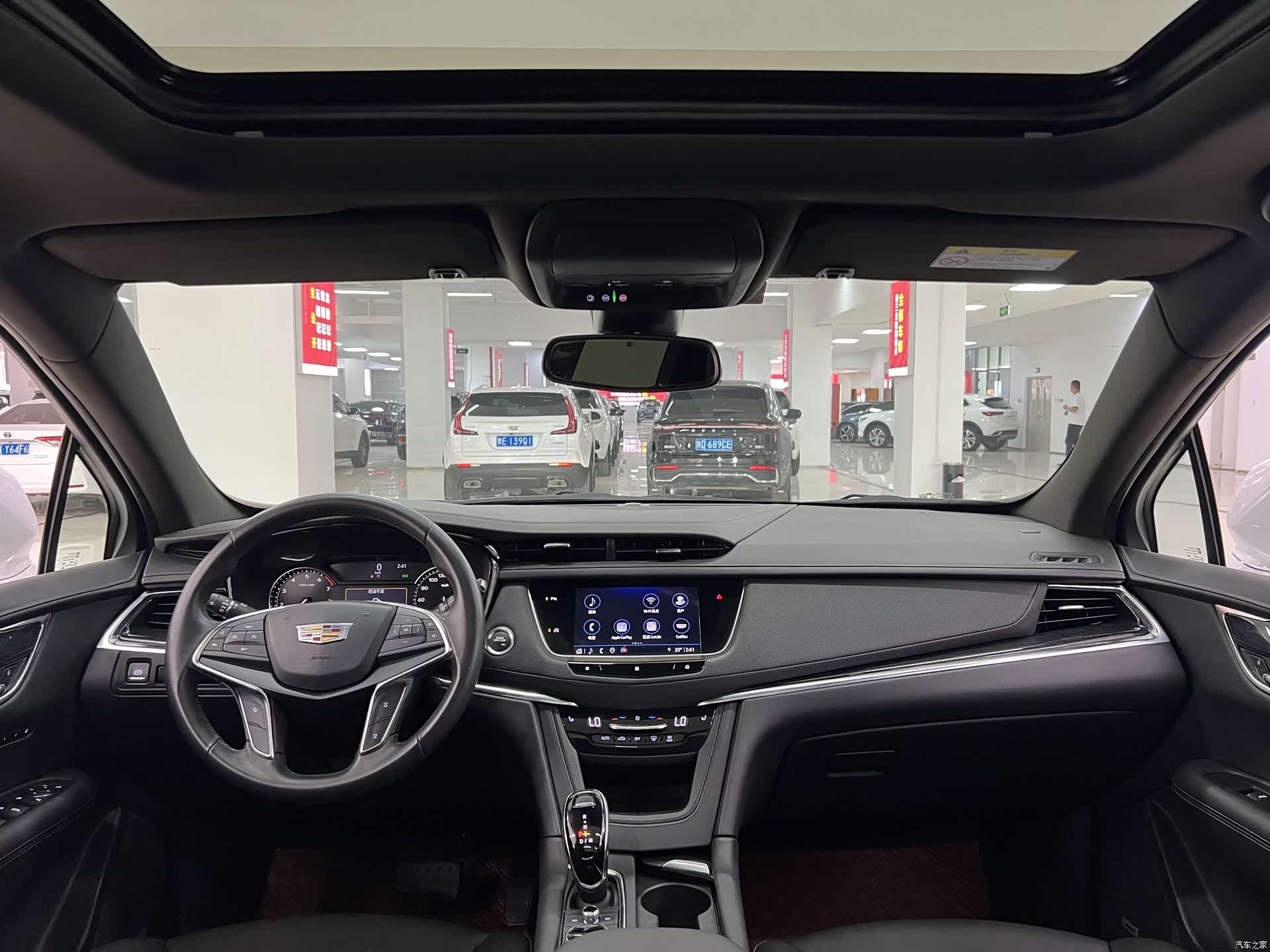 Cadillac XT5, 2021 все фото